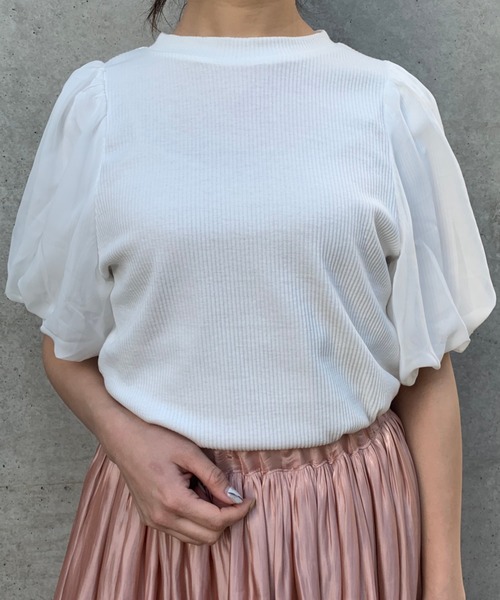 FUN.TRINITY（ファン トリニティー）の「パフスリーブトップス（Tシャツ/カットソー・レディース・ブラック/ベージュ/オフホワイト/ピンク・FREE）」の2枚目の写真