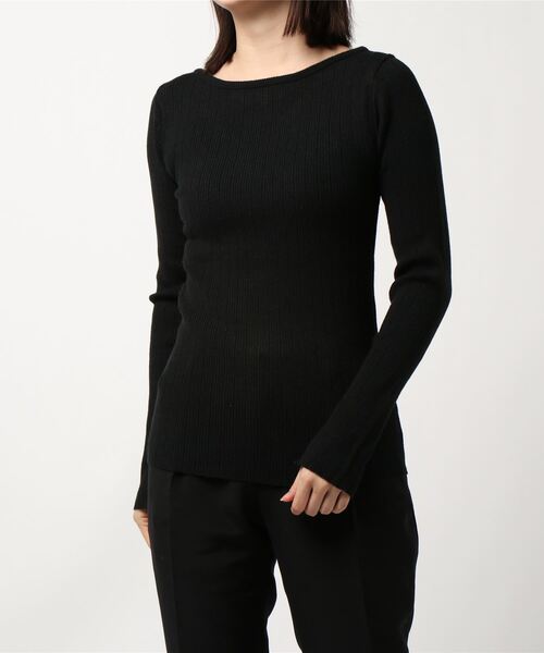 HONEYSUCKLE ROSE（ハニーサックルローズ）の「【HONEYSUCKLE ROSE】バックオープンクルーニット（ニット/セーター・レディース・ブラック/ベージュ/レンガ・M/L）」の2枚目の写真