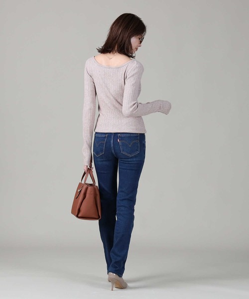 HONEYSUCKLE ROSE（ハニーサックルローズ）の「【HONEYSUCKLE ROSE】バックオープンクルーニット（ニット/セーター・レディース・ブラック/ベージュ/レンガ・M/L）」の16枚目の写真