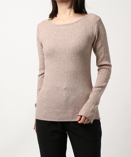 HONEYSUCKLE ROSE（ハニーサックルローズ）の「【HONEYSUCKLE ROSE】バックオープンクルーニット（ニット/セーター・レディース・ブラック/ベージュ/レンガ・M/L）」の17枚目の写真