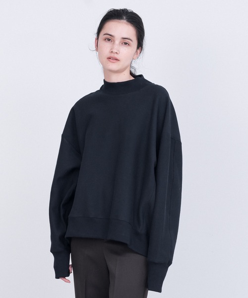 ALLUMER（アリュメール）の「ルーズシルエットハイネックヴィンテージスウェット（スウェット・レディース・ブラック/キャメル/グレー/ベージュ・1）」の5枚目の写真