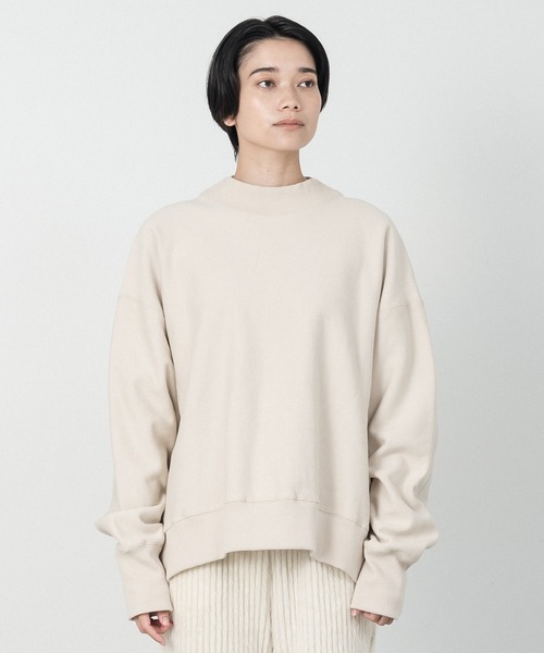 ALLUMER（アリュメール）の「ルーズシルエットハイネックヴィンテージスウェット（スウェット・レディース・ブラック/キャメル/グレー/ベージュ・1）」の17枚目の写真