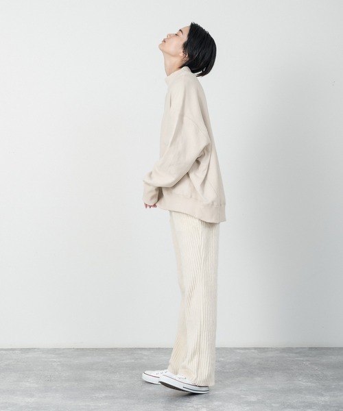 ALLUMER（アリュメール）の「ルーズシルエットハイネックヴィンテージスウェット（スウェット・レディース・ブラック/キャメル/グレー/ベージュ・1）」の22枚目の写真