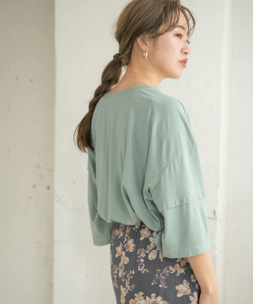 ITEMS URBANRESEARCH(アイテムズ アーバンリサーチ)の「フェイクレイヤードTシャツ(Tシャツ/カットソー・レディース・グリーン系その他/ベージュ/オフホワイト・FREE)」の3枚目の写真