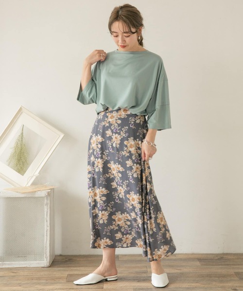 ITEMS URBANRESEARCH(アイテムズ アーバンリサーチ)の「フェイクレイヤードTシャツ(Tシャツ/カットソー・レディース・グリーン系その他/ベージュ/オフホワイト・FREE)」の6枚目の写真