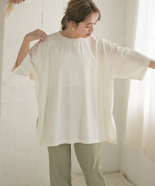 ITEMS URBANRESEARCH(アイテムズ アーバンリサーチ)の「フェイクレイヤードTシャツ(Tシャツ/カットソー・レディース・グリーン系その他/ベージュ/オフホワイト・FREE)」の12枚目の写真