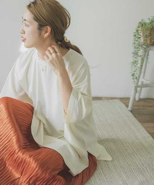 ITEMS URBANRESEARCH(アイテムズ アーバンリサーチ)の「フェイクレイヤードTシャツ(Tシャツ/カットソー・レディース・グリーン系その他/ベージュ/オフホワイト・FREE)」の20枚目の写真