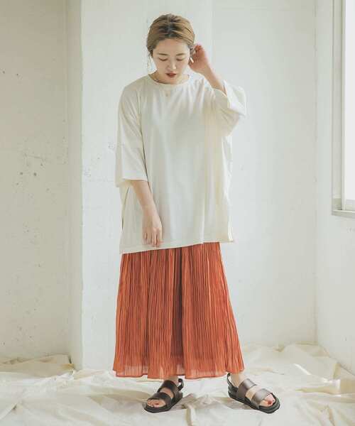 ITEMS URBANRESEARCH(アイテムズ アーバンリサーチ)の「フェイクレイヤードTシャツ(Tシャツ/カットソー・レディース・グリーン系その他/ベージュ/オフホワイト・FREE)」の22枚目の写真