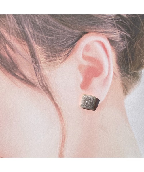 tone（トーン）の「【-lensa-】２wayゴールドポイントピアス(MA)（ピアス（両耳用）・レディース・ゴールド・FREE）」の7枚目の写真