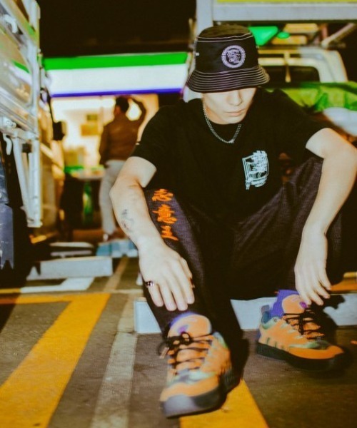 shei shei co LTD(シェイシェイシーオーエルティディ)の「【SHEI SHEI/シェイシェイ】BAD BOY×SHEI SHEI BAGGY DENIM(デニムパンツ・メンズ・ブラック/インディゴブルー・MEDIUM)」の20枚目の写真