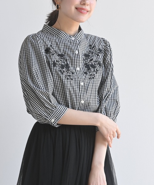 rps（アールピーエス）の「スタンドカラー刺繍７分袖ブラウス（シャツ/ブラウス・レディース・ミント/ネイビー/ブラック/ラベンダー・M）」の2枚目の写真