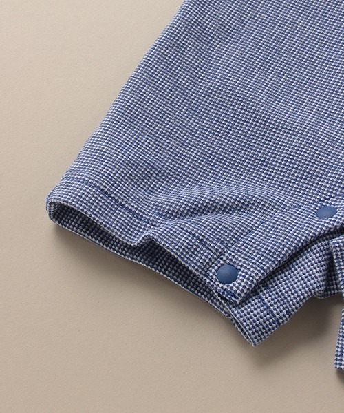 Love&Peace&Money（ラブアンドピースアンドマネー）の「classic carsプリント半袖ショートオール（ロンパース・キッズ・サックスブルー/キナリ・80ｃｍ/70cm）」の9枚目の写真