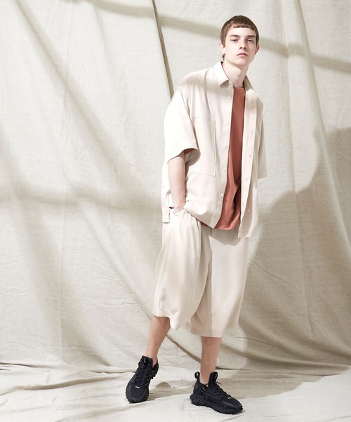 EMMA CLOTHES(エマクローズ)の「ブライトポプリン リラックス 2タックワイドショーツ EMMA CLOTHES(その他パンツ・メンズ・ブラウン/ベージュ/ブラック/ライラック/グレイッシュベージュ/グレイッシュブルー/キナリ/ベージュ系その他・M/L)」の14枚目の写真