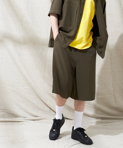 EMMA CLOTHES(エマクローズ)の「ブライトポプリン リラックス 2タックワイドショーツ EMMA CLOTHES(その他パンツ・メンズ・ブラウン/ベージュ/ブラック/ライラック/グレイッシュベージュ/グレイッシュブルー/キナリ/ベージュ系その他・M/L)」の18枚目の写真