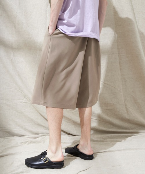 EMMA CLOTHES(エマクローズ)の「ブライトポプリン リラックス 2タックワイドショーツ EMMA CLOTHES(その他パンツ・メンズ・ブラウン/ベージュ/ブラック/ライラック/グレイッシュベージュ/グレイッシュブルー/キナリ/ベージュ系その他・M/L)」の20枚目の写真