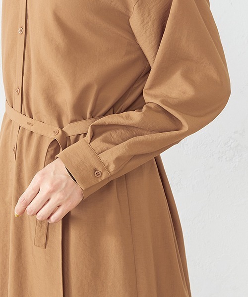 COMME CA ISM(コムサイズム)の「ベルト付き ロングシャツ(シャツ/ブラウス・レディース・ブラウン/ベージュ・LARGE/MEDIUM)」の13枚目の写真