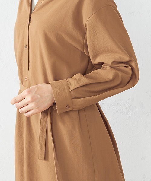 COMME CA ISM(コムサイズム)の「ベルト付き ロングシャツ(シャツ/ブラウス・レディース・ブラウン/ベージュ・LARGE/MEDIUM)」の14枚目の写真