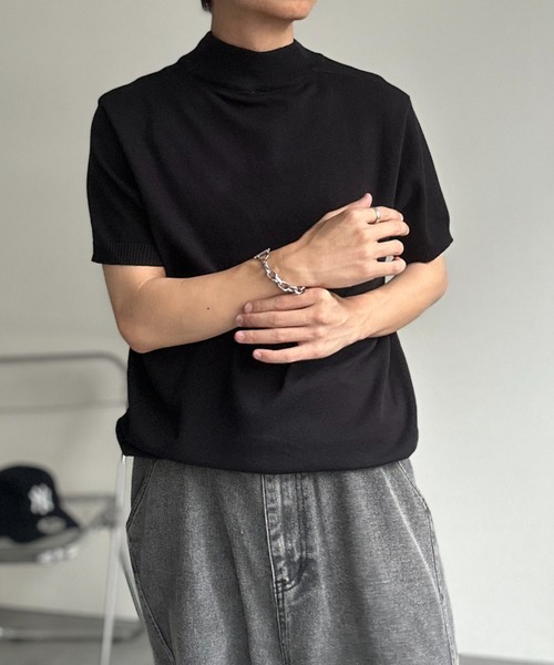 CREARE -LINO-(クレアーレリノ)の「モックネックベーシックニットプルオーバー/半袖ニット(Tシャツ/カットソー・メンズ・ホワイト/チャコールグレー/ブラック/サックスブルー/モカ/グレー/ブラウン/ベージュ/ブラック系その他・MEDIUM/LARGE/L/M)」の17枚目の写真