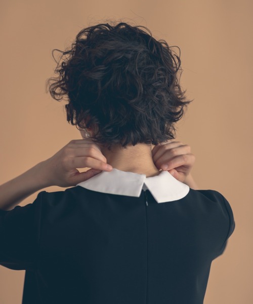 kaene（カエン）の「Aライン切替ワンピース【吸汗速乾・清涼裏地】［ブラックフォーマル対応］（ドレス・レディース・ブラック/ブラック系その他・34/36/38/40/42）」の12枚目の写真