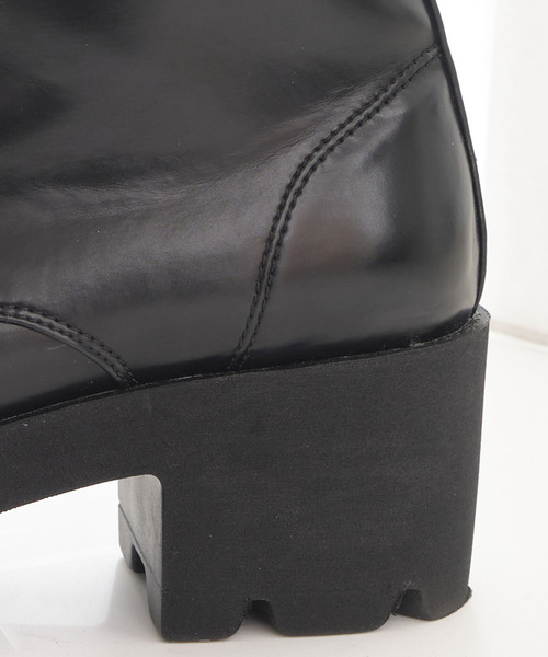 TITTY&CO.（ティティーアンドコー）の「スピンドルショートブーツ（ブーツ・レディース・ブラック/ブラウン・SMALL/MEDIUM/LARGE）」の7枚目の写真