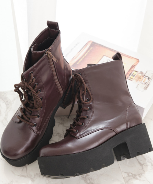 TITTY&CO.（ティティーアンドコー）の「スピンドルショートブーツ（ブーツ・レディース・ブラック/ブラウン・SMALL/MEDIUM/LARGE）」の14枚目の写真