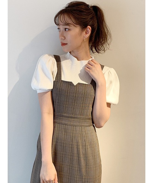 dazzlin（ダズリン）の「コンパクトパフスリーブトップス（ニット/セーター・レディース・オフホワイト/グレー/ブラック/モカ・FREE）」の8枚目の写真