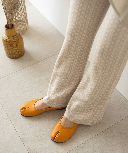 rectangle（レクタングル）の「ダイヤ柄ジャガードニットフレアパンツ（その他パンツ・レディース・ブラック/ベージュ/モカ/オリーブ・FREE）」の6枚目の写真