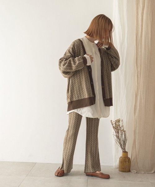 rectangle（レクタングル）の「ダイヤ柄ジャガードニットフレアパンツ（その他パンツ・レディース・ブラック/ベージュ/モカ/オリーブ・FREE）」の11枚目の写真