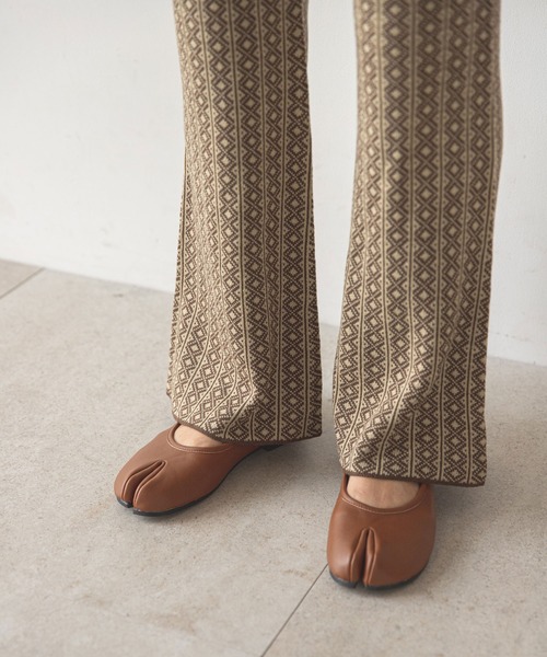 rectangle（レクタングル）の「ダイヤ柄ジャガードニットフレアパンツ（その他パンツ・レディース・ブラック/ベージュ/モカ/オリーブ・FREE）」の14枚目の写真