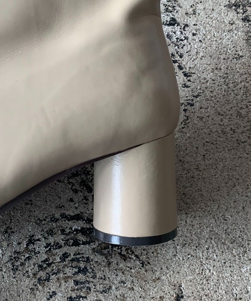 CAPRICIEUX LE'MAGE(カプリシューレマージュ)の「アウトソールアンクルブーツ(ブーツ・レディース・オフホワイト/ブラック/ベージュ・36/37/38)」の15枚目の写真