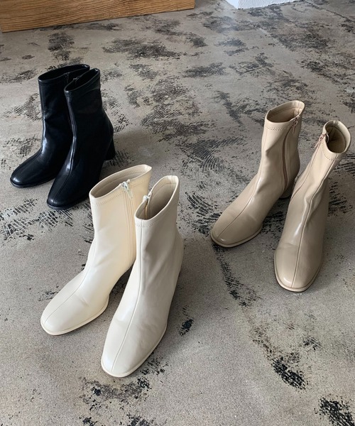 CAPRICIEUX LE'MAGE(カプリシューレマージュ)の「アウトソールアンクルブーツ(ブーツ・レディース・オフホワイト/ブラック/ベージュ・36/37/38)」の13枚目の写真