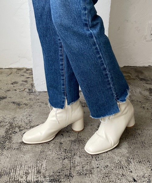 CAPRICIEUX LE'MAGE(カプリシューレマージュ)の「アウトソールアンクルブーツ(ブーツ・レディース・オフホワイト/ブラック/ベージュ・36/37/38)」の12枚目の写真