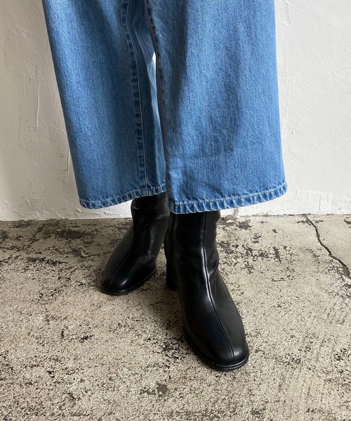 CAPRICIEUX LE'MAGE(カプリシューレマージュ)の「アウトソールアンクルブーツ(ブーツ・レディース・オフホワイト/ブラック/ベージュ・36/37/38)」の14枚目の写真