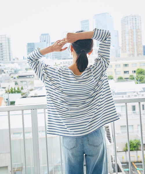 RIVE DROITE（リヴドロワ）の「シンプルなスタイリングの主役に　ボーダーワイドロンTシャツ（Tシャツ/カットソー・レディース・グレー/ブルー・FREE）」の16枚目の写真