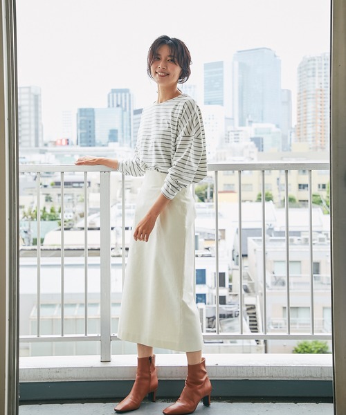 RIVE DROITE（リヴドロワ）の「シンプルなスタイリングの主役に　ボーダーワイドロンTシャツ（Tシャツ/カットソー・レディース・グレー/ブルー・FREE）」の3枚目の写真