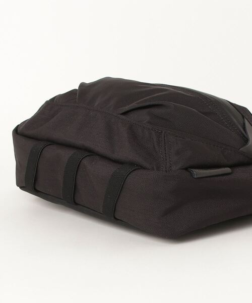 master-piece（マスターピース）の「m-pack（ボディバッグ/ウエストポーチ・メンズ・イエロー/ネイビー/ベージュ/ブラック・FREE）」の7枚目の写真