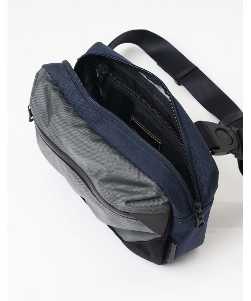 master-piece（マスターピース）の「m-pack（ボディバッグ/ウエストポーチ・メンズ・イエロー/ネイビー/ベージュ/ブラック・FREE）」の11枚目の写真