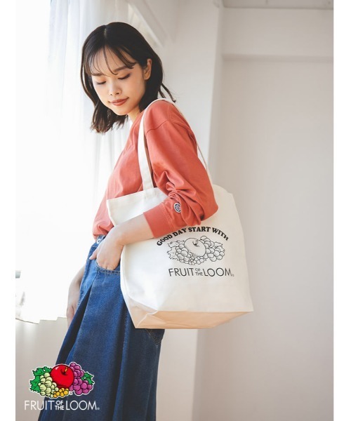 fifth（フィフス）の「【FRUIT OF THE LOOM】モノトーンロゴトートバッグ（トートバッグ・レディース・ホワイト/ブラック・FREE）」の2枚目の写真