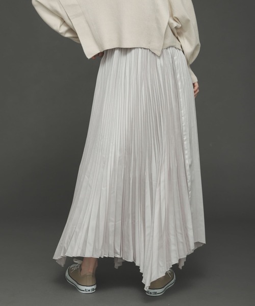 SENSE OF PLACE by URBAN RESEARCH（センスオブプレイスバイアーバンリサーチ）の「レザーライクプリーツスカート（スカート・レディース・ブラック/ライトベージュ・ONE）」の9枚目の写真