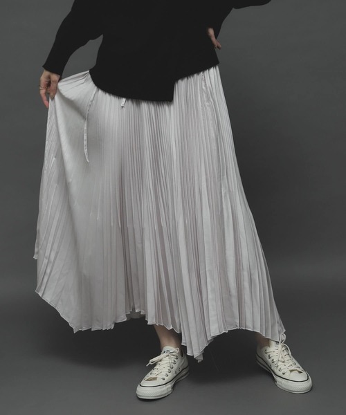 SENSE OF PLACE by URBAN RESEARCH（センスオブプレイスバイアーバンリサーチ）の「レザーライクプリーツスカート（スカート・レディース・ブラック/ライトベージュ・ONE）」の22枚目の写真