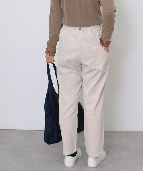 POU DOU DOU（プードゥドゥ）の「normesコーデュロイとりポケットパンツ（その他パンツ・レディース・ライトグレー/ネイビー/イエロー/アイボリー・3）」の2枚目の写真