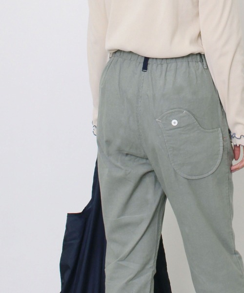 POU DOU DOU（プードゥドゥ）の「normesコーデュロイとりポケットパンツ（その他パンツ・レディース・ライトグレー/ネイビー/イエロー/アイボリー・3）」の9枚目の写真
