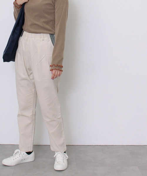 POU DOU DOU（プードゥドゥ）の「normesコーデュロイとりポケットパンツ（その他パンツ・レディース・ライトグレー/ネイビー/イエロー/アイボリー・3）」の16枚目の写真