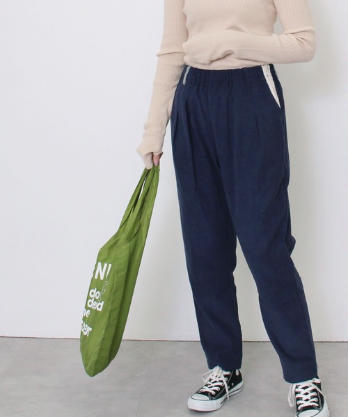 POU DOU DOU（プードゥドゥ）の「normesコーデュロイとりポケットパンツ（その他パンツ・レディース・ライトグレー/ネイビー/イエロー/アイボリー・3）」の10枚目の写真