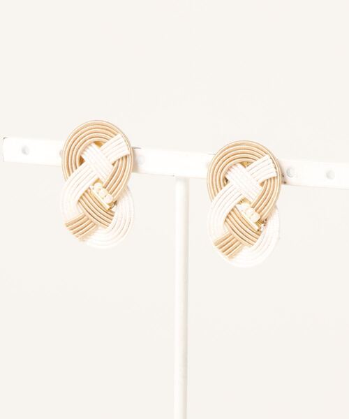 カヤ(カヤ)の「【カヤ】水引あわじ重ねイヤリング(イヤリング・レディース・ホワイト/ブラック/パープル/ブラウン/ゴールド/ブルー・FREE)」の10枚目の写真