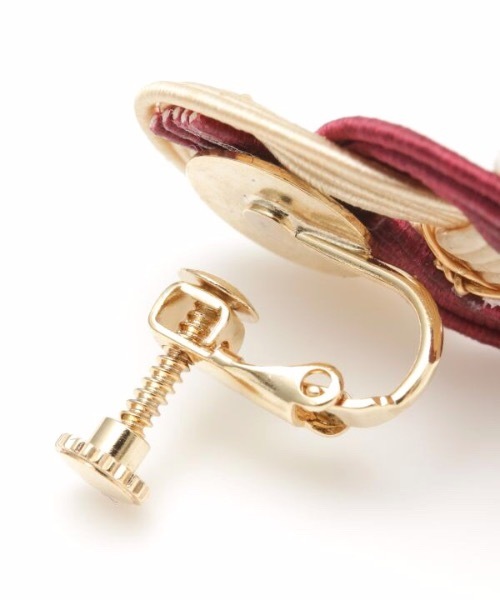 カヤ(カヤ)の「【カヤ】水引あわじ重ねイヤリング(イヤリング・レディース・ホワイト/ブラック/パープル/ブラウン/ゴールド/ブルー・FREE)」の9枚目の写真