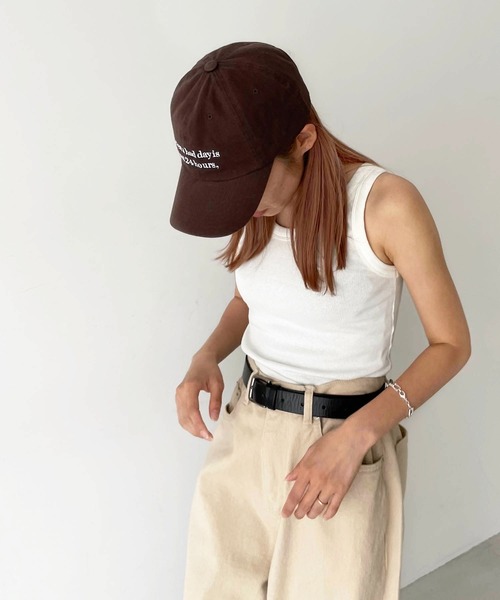 CANAL JEAN（キャナルジーン）の「CANAL JEAN×smileyranna ロゴCAP vol.2（キャップ・レディース・ベージュ/ブラウン/カーキ・ONE SIZE）」の5枚目の写真