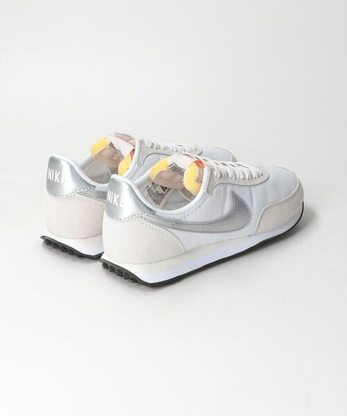 NIKE(ナイキ)の「<NIKE(ナイキ)>WAFFLE TRAINER2/ワッフルトレーナー2/スニーカー(スニーカー・レディース・ブラック/ホワイト・23cm/24cm/23.5cm/24.5cm/25cm)」の3枚目の写真
