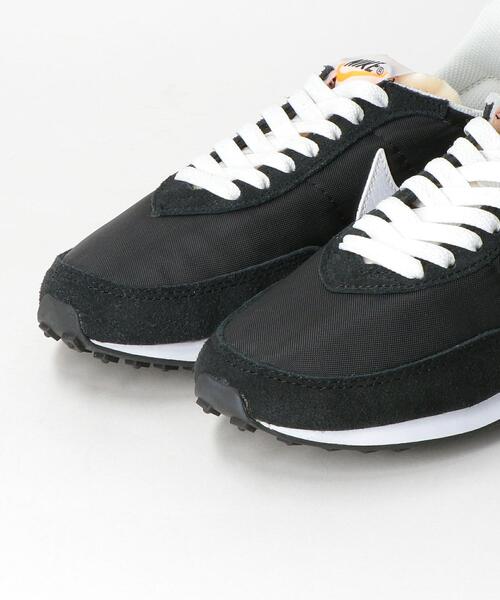 NIKE(ナイキ)の「<NIKE(ナイキ)>WAFFLE TRAINER2/ワッフルトレーナー2/スニーカー(スニーカー・レディース・ブラック/ホワイト・23cm/24cm/23.5cm/24.5cm/25cm)」の4枚目の写真