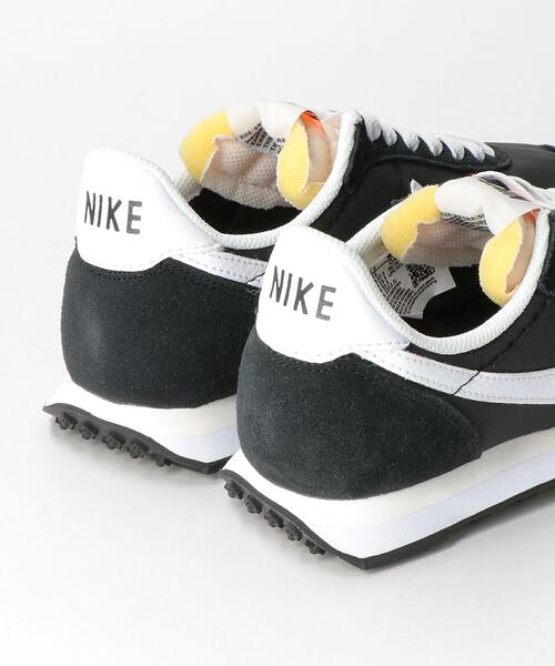 NIKE(ナイキ)の「<NIKE(ナイキ)>WAFFLE TRAINER2/ワッフルトレーナー2/スニーカー(スニーカー・レディース・ブラック/ホワイト・23cm/24cm/23.5cm/24.5cm/25cm)」の5枚目の写真